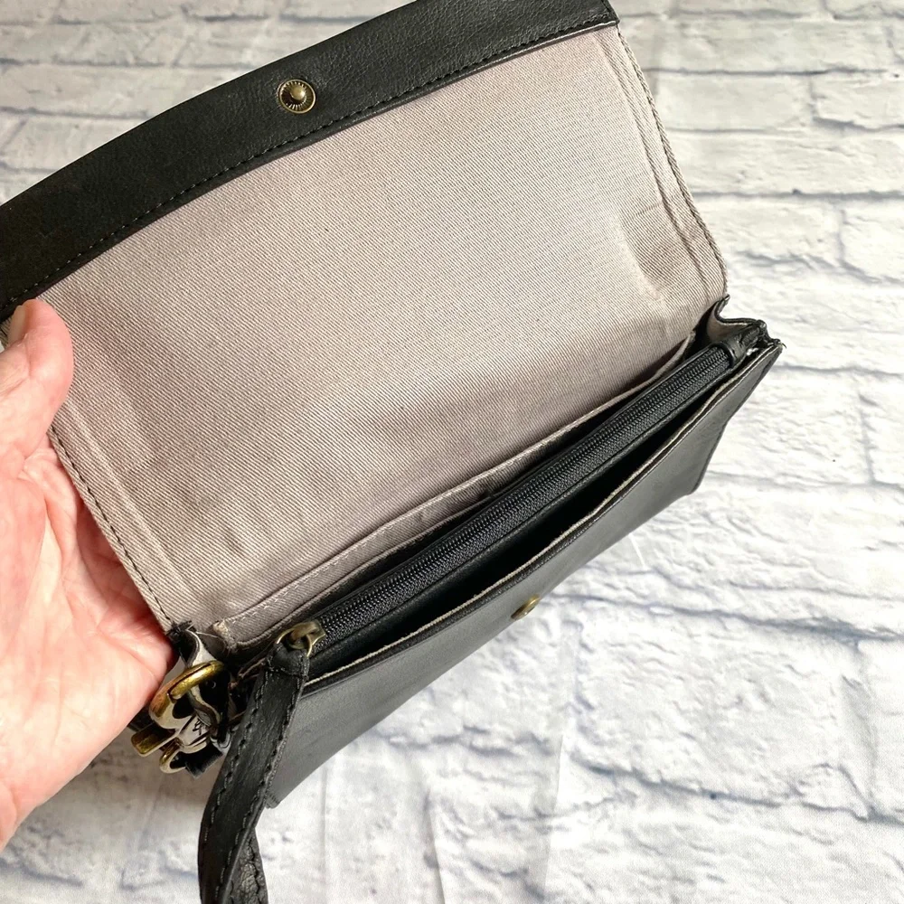 DAY & MOOD ANTHROPOLOGIE  2 in 1 WRISTLET & WALLET - Picture 4 of 5
